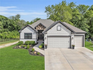 18235 NW 127th St, Platte City, MO 64079