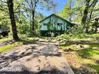 231 Catalina Cir, Jackson, MS 39204