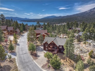 42400 Eagle Ridge Dr, Big Bear Lake, CA 92315