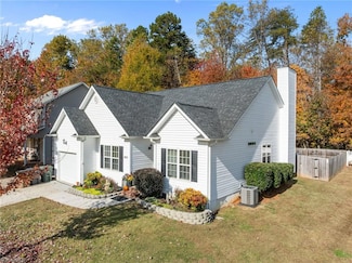 1413 Asher Downs Dr, Greensboro, NC 27405