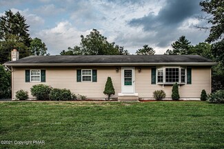 4452 Crescent St, Stroudsburg, PA 18360