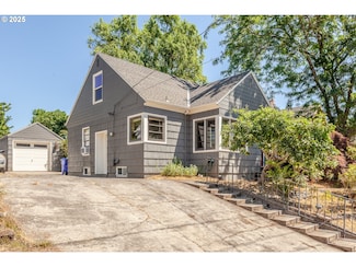 4305 SE Crystal Springs Blvd, Portland, OR 97206