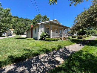 366 Grant St, Franklin, PA 16323