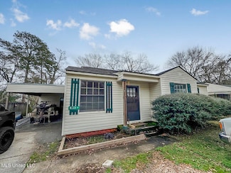 903 Kenwood Ln, Natchez, MS 39120