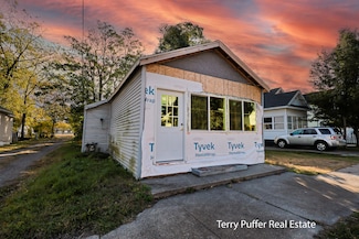 1650 Beidler St, Muskegon, MI 49441