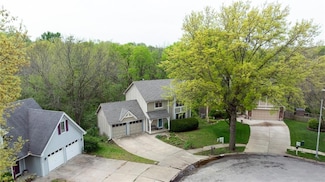 7801 NW 70 St, Kansas City, MO 64152