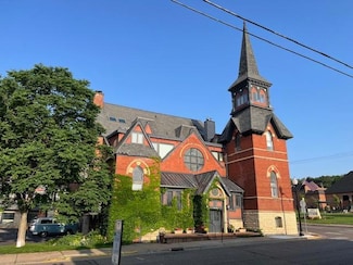 108 3rd St S Unit 3, Stillwater, MN 55082