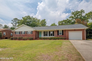 617 Windemere Rd, Wilmington, NC 28405