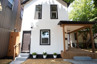 909 Bridge St NW, Grand Rapids, MI 49504