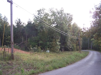 234 Woodland Hills Rd, Hardy, AR 72542