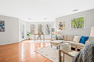 97 Anderer Ln Unit 108, West Roxbury, MA 02132