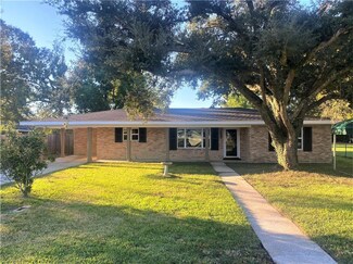122 Dalton Rd, Westlake, LA 70669