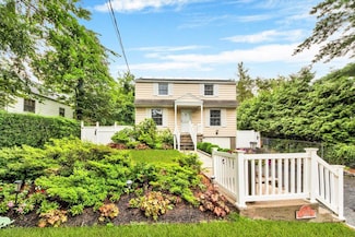 2356 Palmer Ave, New Rochelle, NY 10801