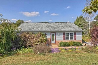 115 Mill St, Seven Valleys, PA 17360