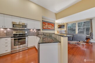 16125 Juanita Woodinville Way NE Unit 604, Bothell, WA 98011
