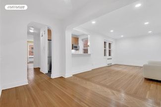 76-15 35th Ave Unit 4M, Jackson Heights, NY 11372