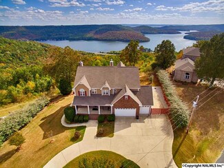 515 Joeffie Rd, Grant, AL 35747