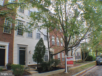 11837 Whitworth Cannon Ln, Bristow, VA 20136