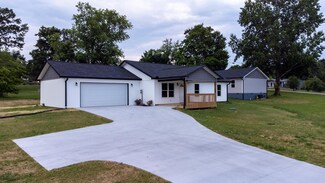 270 W Hwy 25-70, Dandridge, TN 37725