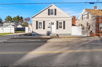 49 Randall St, Cranston, RI 02920