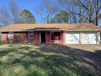 5330 Whitworth Rd, Memphis, TN 38116