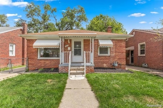 4127 Howard St, Lincoln Park, MI 48146