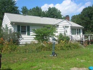 114 Wyman Rd, Billerica, MA 01821