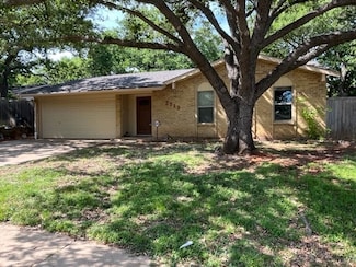 2713 Scenic Hills Dr, Bedford, TX 76021