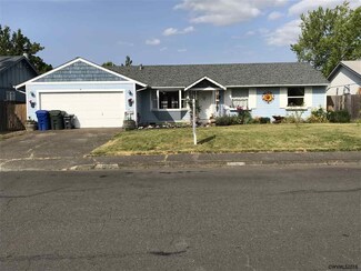 1076 Royalty Dr NE, Salem, OR 97301