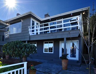 3850 33rd Ave SW, Seattle, WA 98126