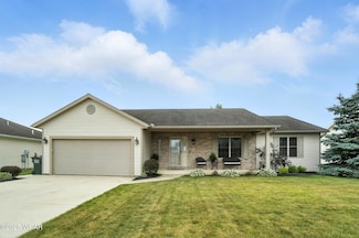24 Kyle Dr, Wapakoneta, OH 45895