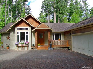 665 Pinecrest Dr, Port Townsend, WA 98368