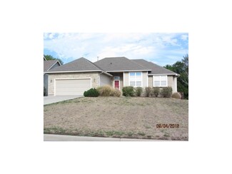 616 Flame Way, Baldwin City, KS 66006