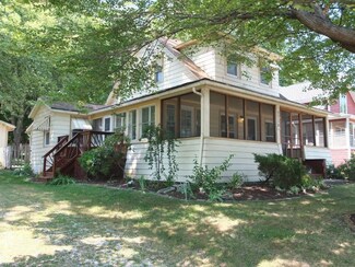 7738 Cleveland Massillon Rd, Clinton, OH 44216