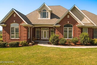 433 Sun Valley Dr, Maryville, TN 37801