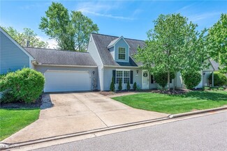 19329 Wheelers Ln, Strongsville, OH 44149