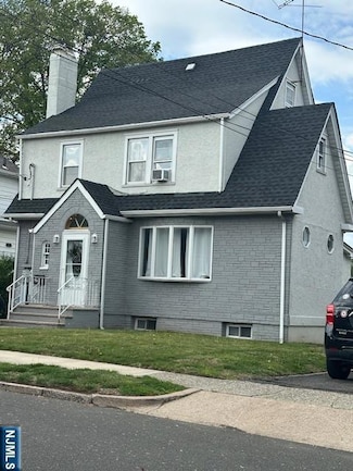 233 Lasalle Ave, Hasbrouck Heights, NJ 07604