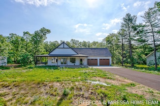 401 Sabine Dr, Muskegon, MI 49442