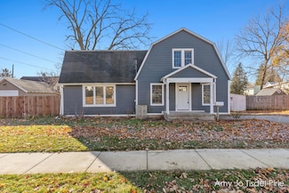 811 Branch St, Ionia, MI 48846