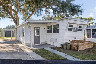 7801 34th Ave N Unit 66, Saint Petersburg, FL 33710
