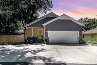 1728 Waiola Rd, Valparaiso, IN 46383