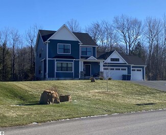 3332 Huellmantel Dr Unit 7, Traverse City, MI 49685