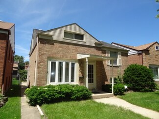 2654 Elm St, River Grove, IL 60171