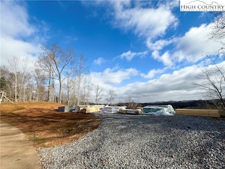 310 Autumn Run Rd, West Jefferson, NC 28694