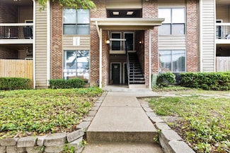 5750 Phoenix Dr Unit 33, Dallas, TX 75231