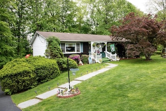 4 Christine Dr, Spring Valley, NY 10977