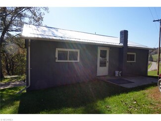 2243 Township Road 33, Killbuck, OH 44637