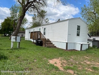 402 N East St, Hebron, ND 58638