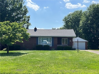 642 S 3rd St, Sharpsville, PA 16150