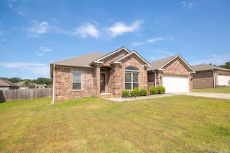 608 Running Creek Dr, Austin, AR 72007